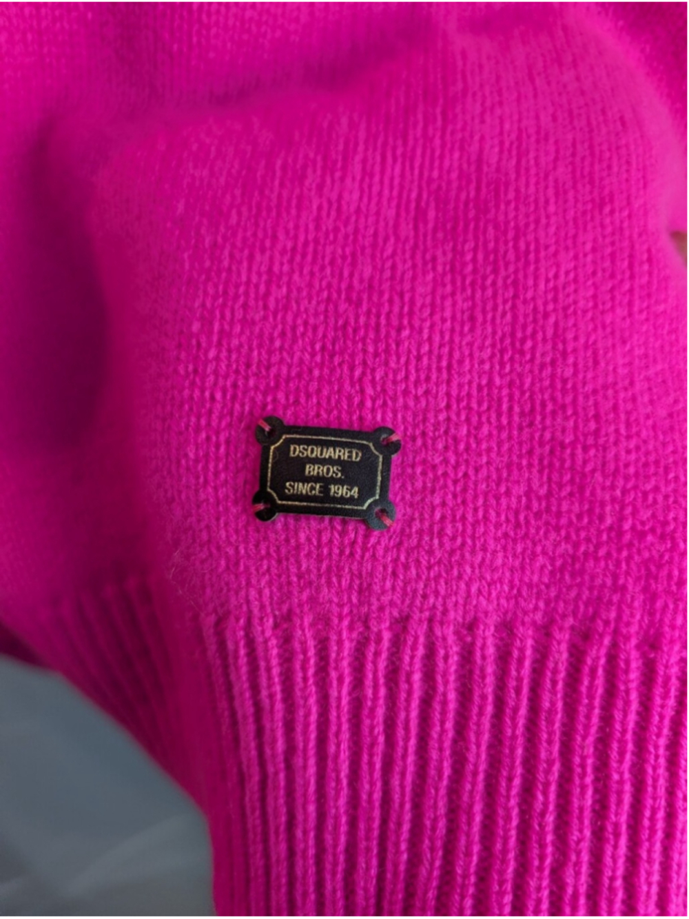 DSQUARED2 Oversized Neon Hot Pink Turtleneck Sweater Knit Luxury Pullover M BNWT - Picture 4 of 14